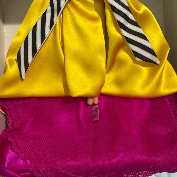 NEW Vintage Bill Blass Barbie Doll in Gold/Pink Gown Limited Edition 1996 #17040 - Picture 11 of 12